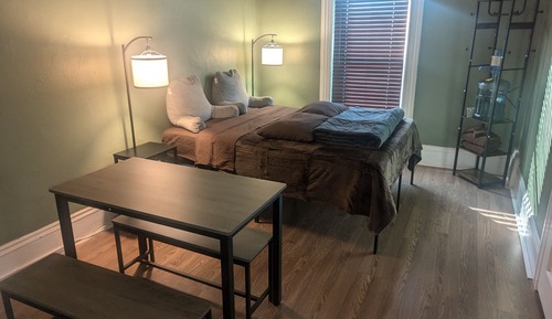 Chambre Simple Ville, salle de bains commune, vue océan