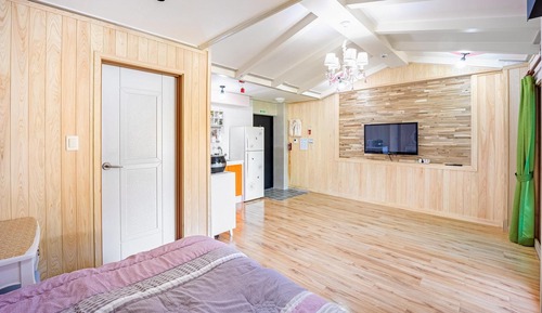 Chambre, 1 chambre (Haengunuiyeosin tike)