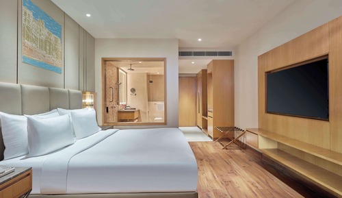 Chambre Premium, 1 très grand lit, vue piscine