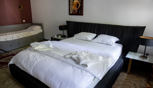 Chambre Triple, 1 chambre