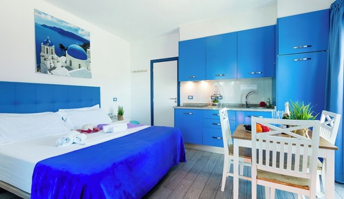 Chambre Double, salle de bains commune (Riva D4)