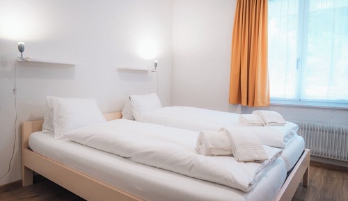 Chambre Double, salle de bains commune