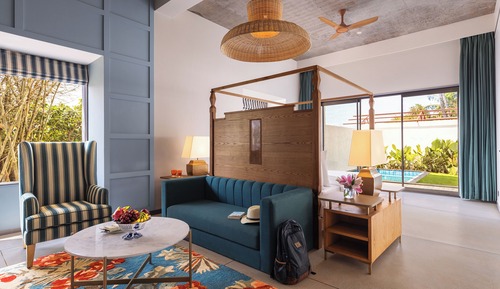 Chambre Supérieure, 1 grand lit (Superior Room with Private Pool)