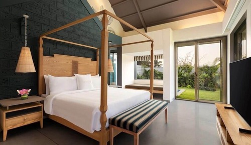 Chambre Supérieure, 1 grand lit (Premium Cottage with Private Pool)