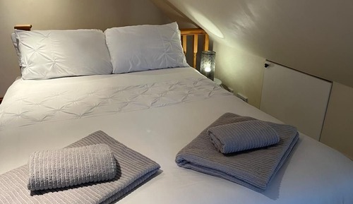Cabane, salle de bains attenante (2 Storey Annex)