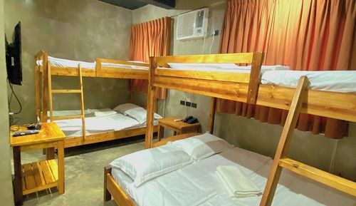 Chambre Familiale avec lits jumeaux