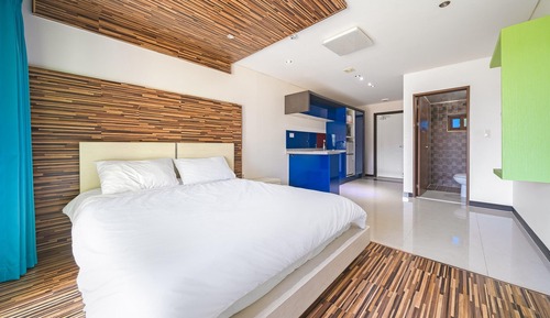Chambre, 1 chambre (Room 504)