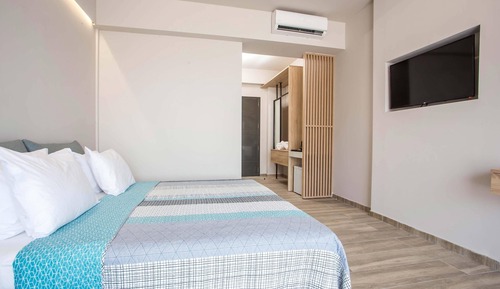 Standard Double or Twin Room, Garden View