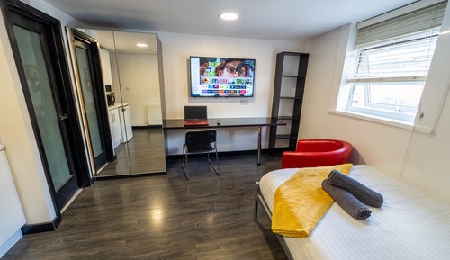 Studio Standard, salle de bains attenante (Studio 4)
