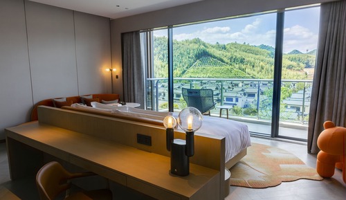 Chambre Premium, 1 très grand lit, vue montagne