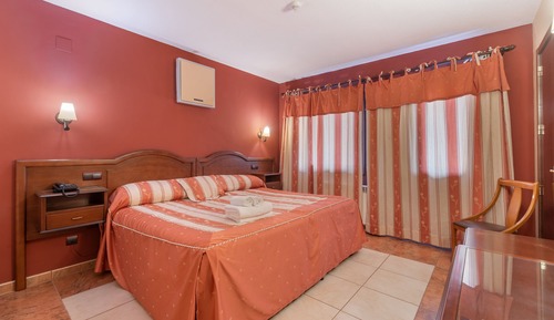 Chambre Standard Double ou avec lits jumeaux