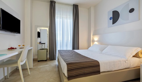 Chambre, vue jardin