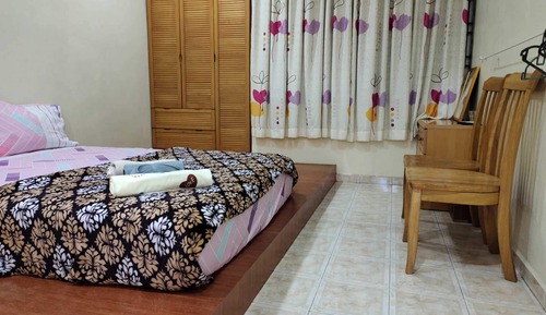 Chambre Double, salle de bains commune