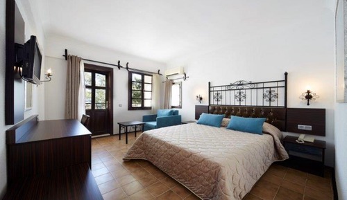 Chambre Standard Double ou avec lits jumeaux