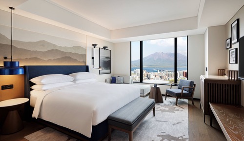 Chambre Deluxe, 1 très grand lit et 1 canapé-lit