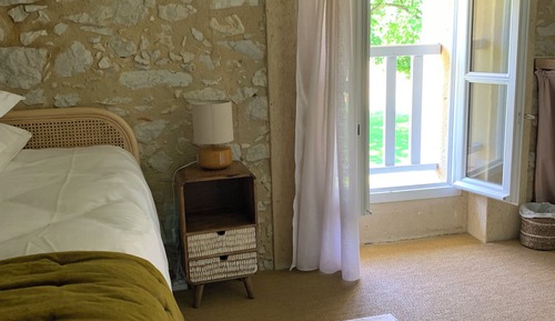 Chambre Standard, 1 grand lit, non-fumeurs, vue jardin
