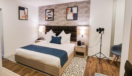 Chambre Premium, 1 grand lit, non-fumeurs, vue ville
