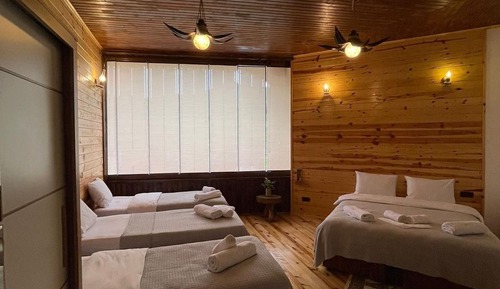Chambre Majestueuse, plusieurs lits, non-fumeurs, vue montagne