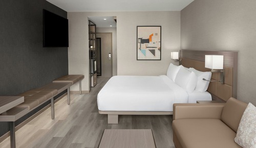 Chambre, 1 très grand lit et 1 canapé-lit (Hearing Accessible)