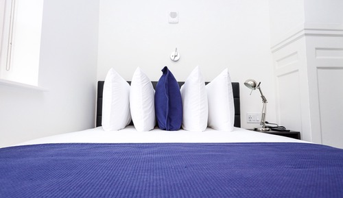 Chambre Standard (First Floor - Unit #104)