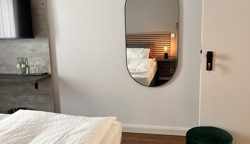 Chambre Double Design, salle de bains privée, vue ville