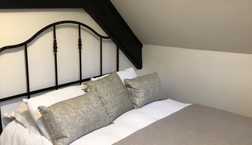 Suite Deluxe (West Suite.)