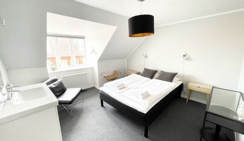 Chambre Double, salle de bains commune
