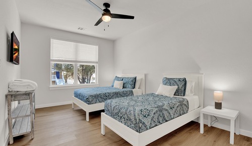Maison, plusieurs lits, balcon