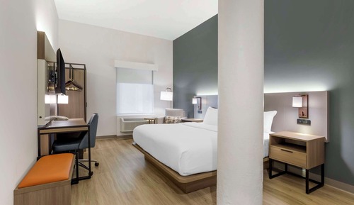 Suite, 1 très grand lit et 1 canapé-lit, non-fumeurs