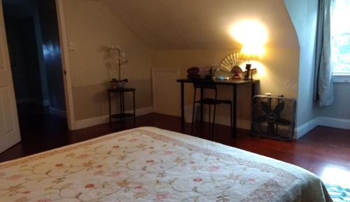 Chambre Économique, 1 lit double, non-fumeurs, salle de bains commune