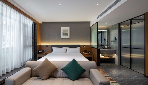 Chambre Supérieure, 1 très grand lit