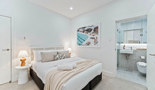 Appartement (The Coconut at Palm View Collective)