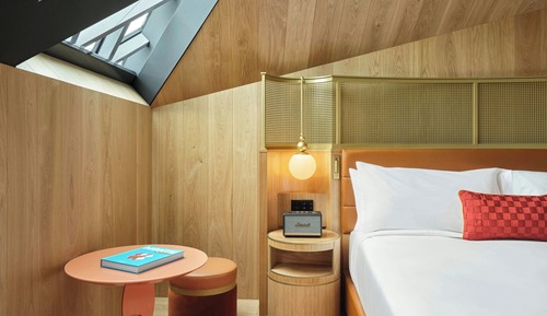 Chambre, 1 très grand lit, non-fumeurs
