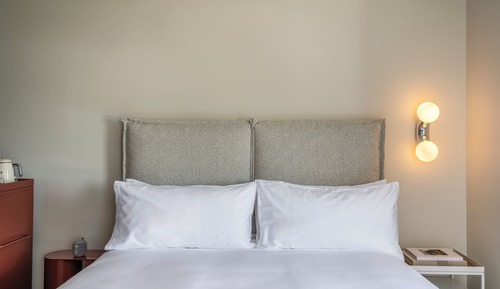 Chambre Deluxe, 1 très grand lit