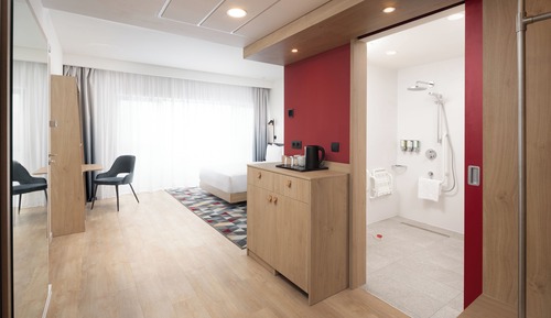Chambre, 1 grand lit, accessible aux personnes à mobilité réduite