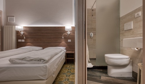 Chambre Standard Double ou avec lits jumeaux