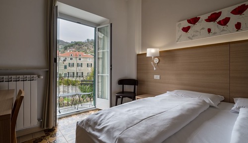 Chambre Standard Double ou avec lits jumeaux, balcon