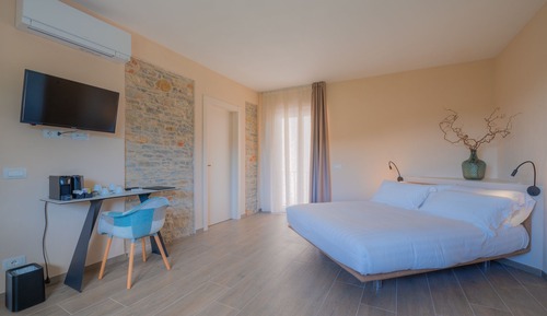 Suite Panoramique, 1 chambre, accès piscine, vue vignoble
