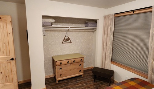 Appartement Affaires, 2 chambres, vue montagne, côté montagne
