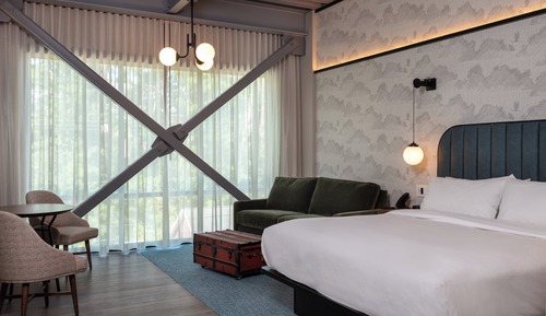 Chambre, 1 très grand lit et 1 canapé-lit