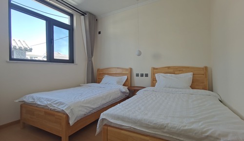 Chambre Double Supérieure, vue colline