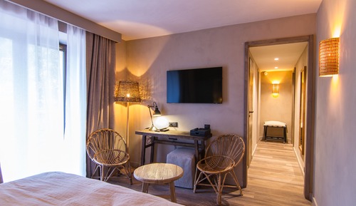 Chambre Supérieure, balcon, vue montagne
