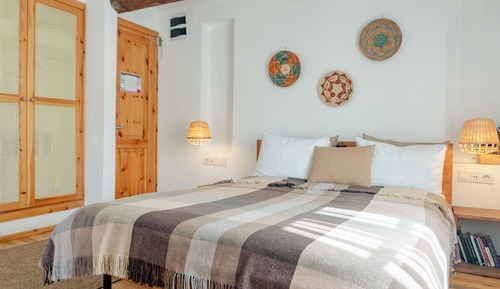 Double Room with Balcony and Fireplace