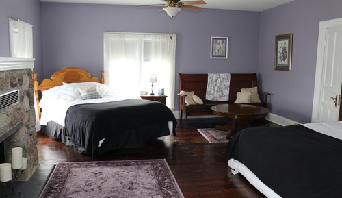 Chambre Double Familiale, plusieurs lits, salle de bains privée