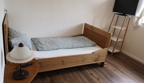 Chambre Simple, salle de bains attenante