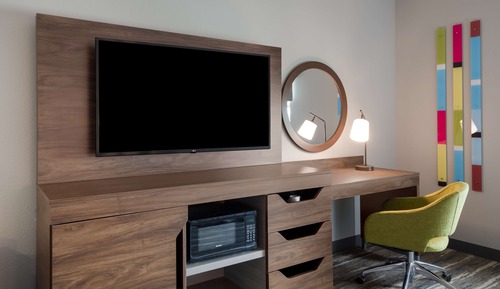 Chambre, 2 grands lits, accessible aux personnes à mobilité réduite, baignoire