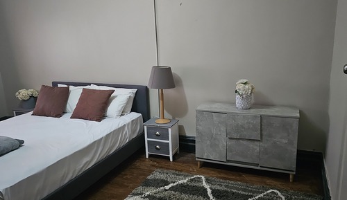 Chambre Deluxe, 1 très grand lit, salle de bains privée