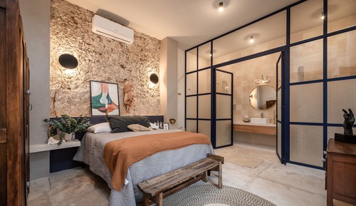 Chambre Deluxe, 1 grand lit, réfrigérateur