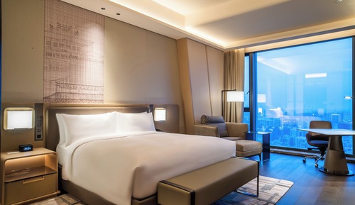 Chambre Premium, 1 très grand lit, vue ville