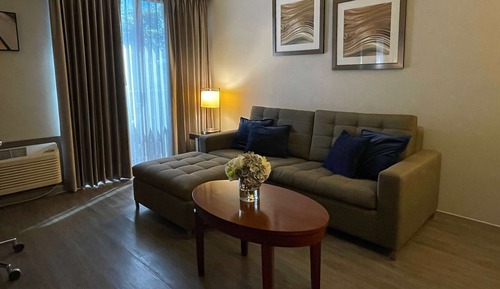 Suite, 1 très grand lit, non-fumeurs